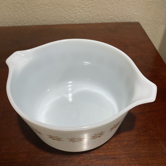 Vintage, Set of 3, Pyrex, Lidded, Town and Country Casserole Dishes/Bowls - Picture 4 of 16